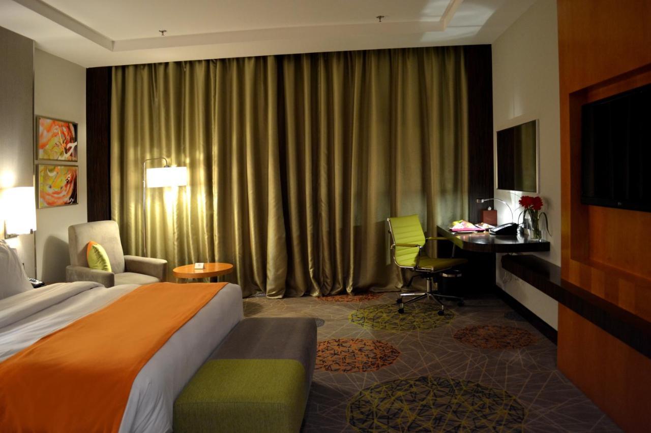 Holiday Inn Jeddah Gateway By Ihg Exterior foto