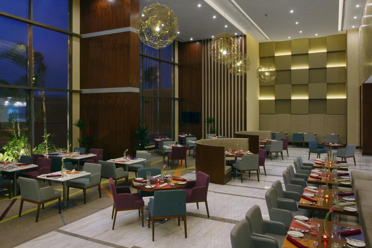 Holiday Inn Jeddah Gateway By Ihg Exterior foto